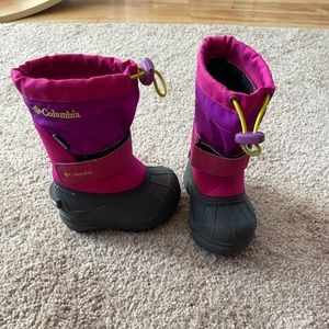 Columbia Boots Size 5